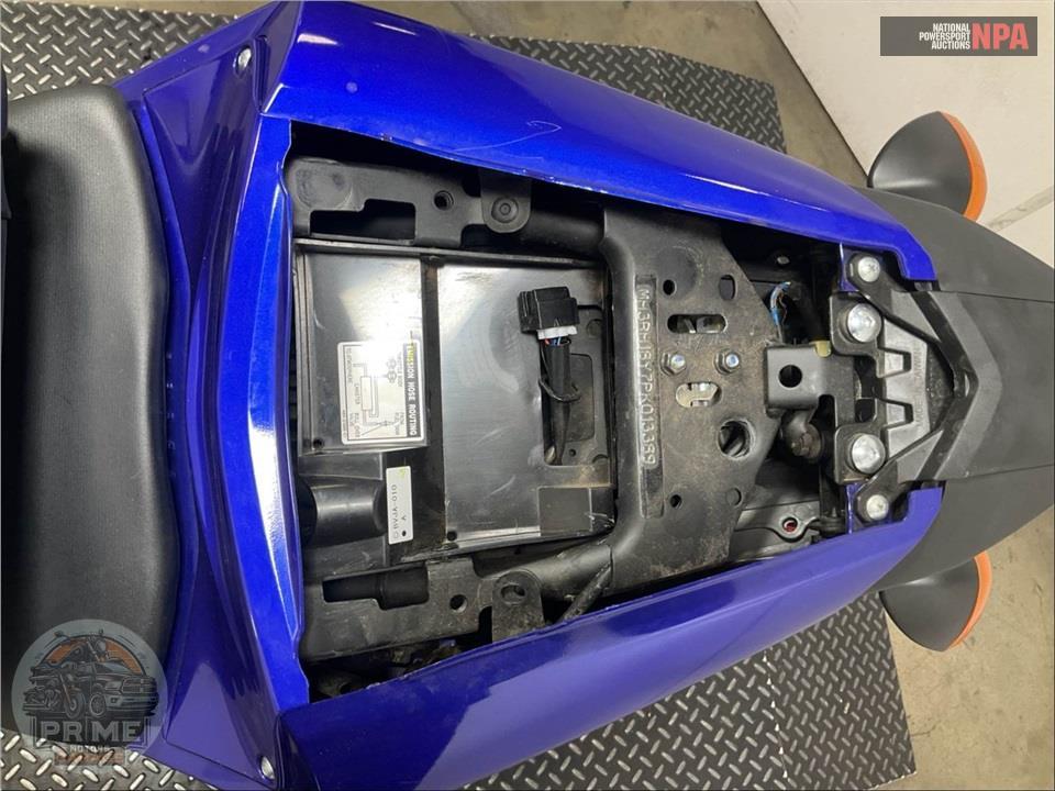 2023 Yamaha YZF-R3 — фото 14