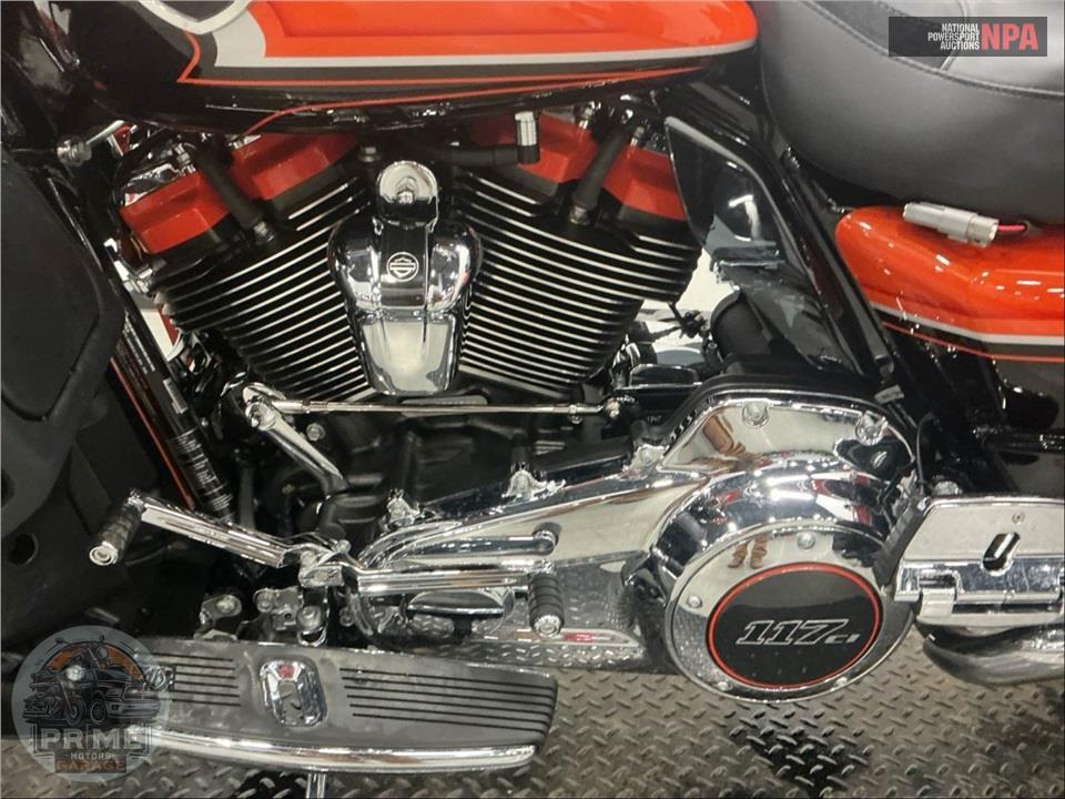 2022 Harley-Davidson FLTRKSE CVO ROAD GLIDE LIMITED — фото 7