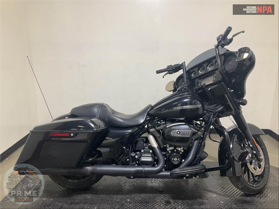 2018 Harley-Davidson FLHXS STREET GLIDE SPECIAL — фото 1