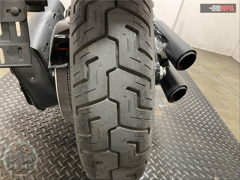2019 Harley-Davidson FLSL SOFTAIL SLIM — фото 16
