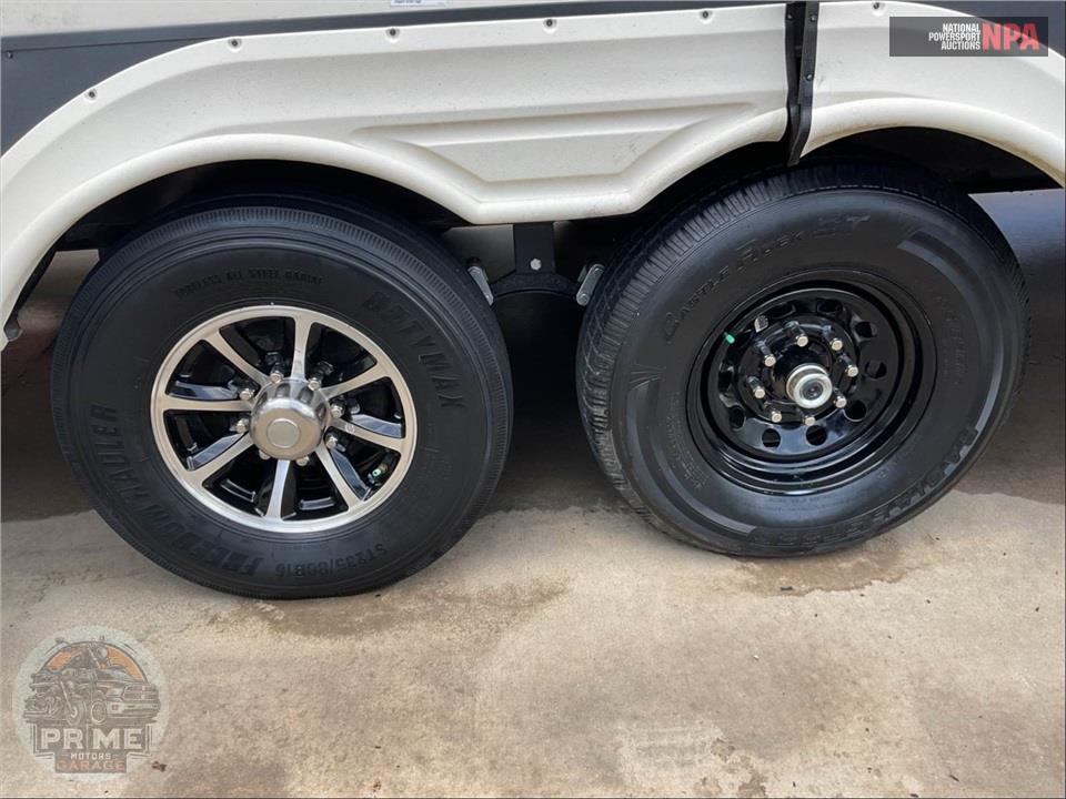 2020 Sierra By Forest River M-379FLOK - FIFTH WHEEL SERIES — фото 42