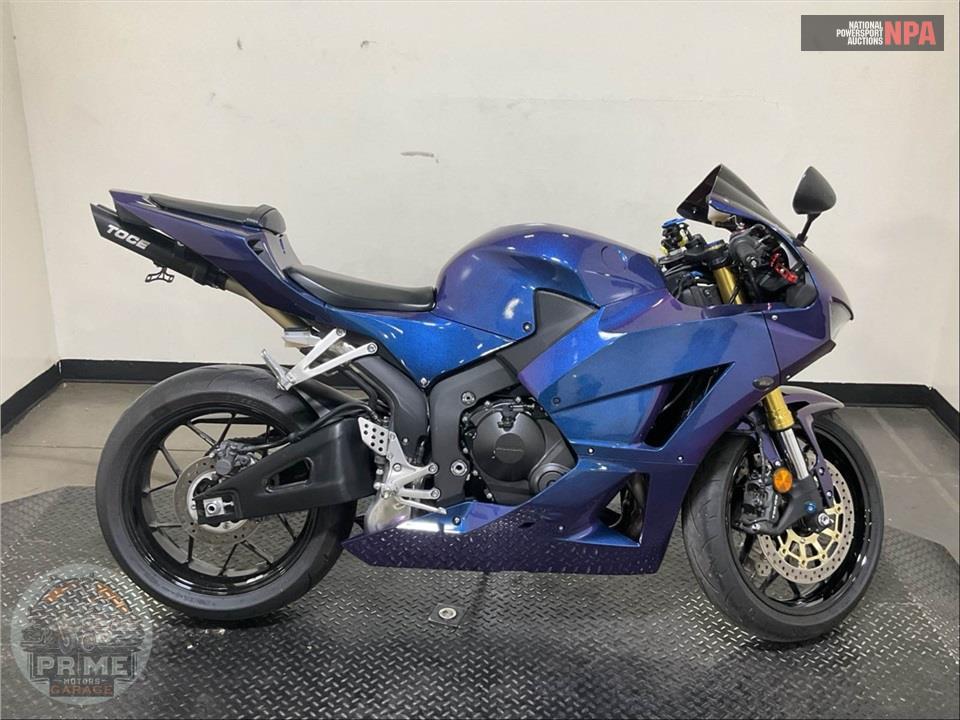 2021 Honda CBR600RR — фото 1