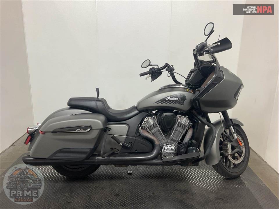2022 INDIAN MOTORCYCLE CHALLENGER (SMOKE)