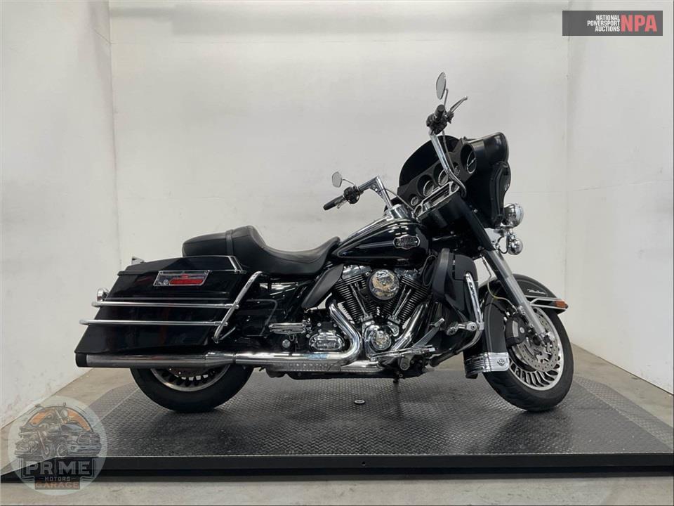 2009 Harley-Davidson FLHTCU ULTRA CLASSIC ELECTRA GLIDE — фото 1