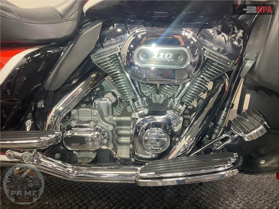 2012 Harley-Davidson FLHTCUSE7 SCREAMIN EAGLE — фото 6