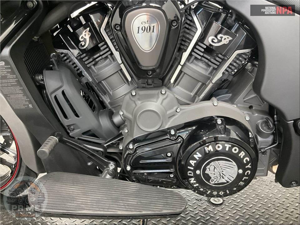 2023 Indian Motorcycle CHALLENGER DARK HORSE (SMOKE) — фото 7