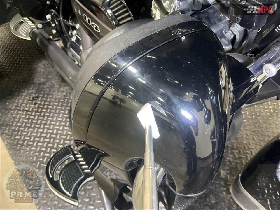 2022 Harley-Davidson FLHTCUTG TRI GLIDE ULTRA CLASSIC — фото 41