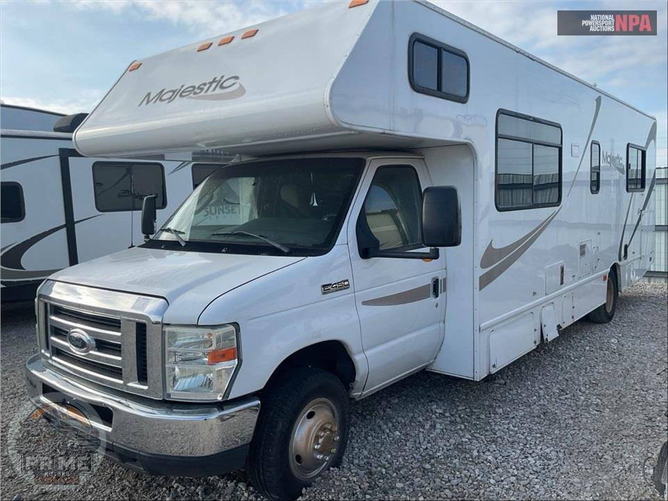 2013 Thor Motor Coach M-28A - MAJESTIC SERIES — фото 2