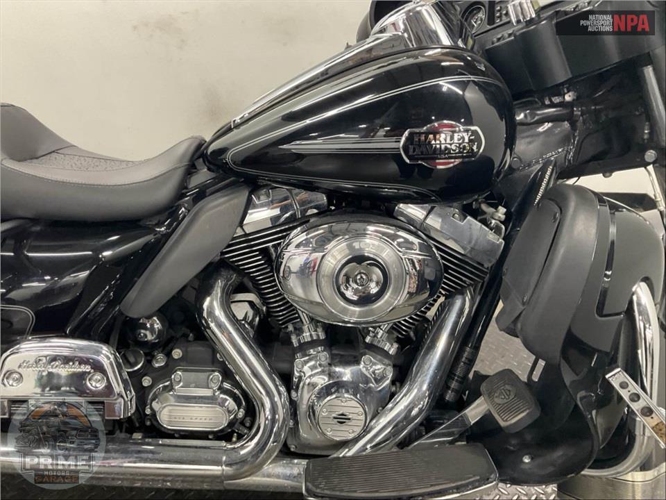 2012 Harley-Davidson FLHTCU UL CLSC EL GLIDE — фото 6