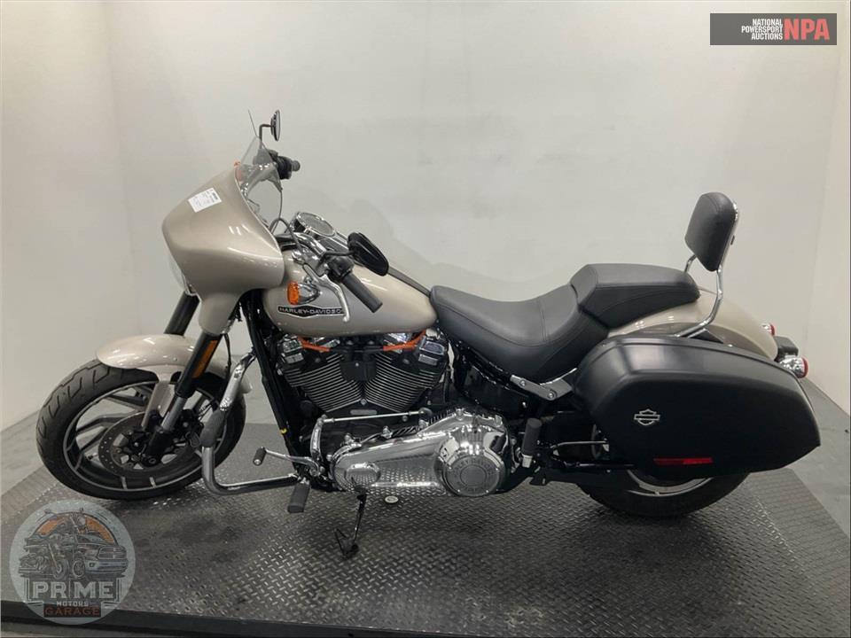 2018 Harley-Davidson FLSB SPORT GLIDE — фото 3