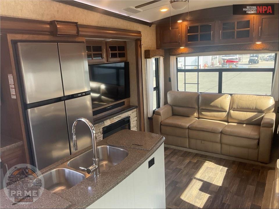 2017 Keystone Rv M-3160 RL MONTANA FIFTH WHEEL SERIES — фото 7