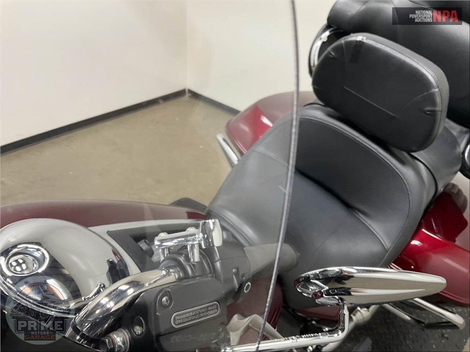2015 Harley-Davidson FLHTK ELECTRA GLIDE ULTRA LIMITED — фото 15
