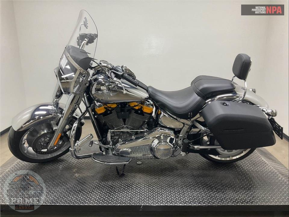 2025 Harley-Davidson FLSTFI SOFTAIL FAT BOY GRAY GHOST — фото 3