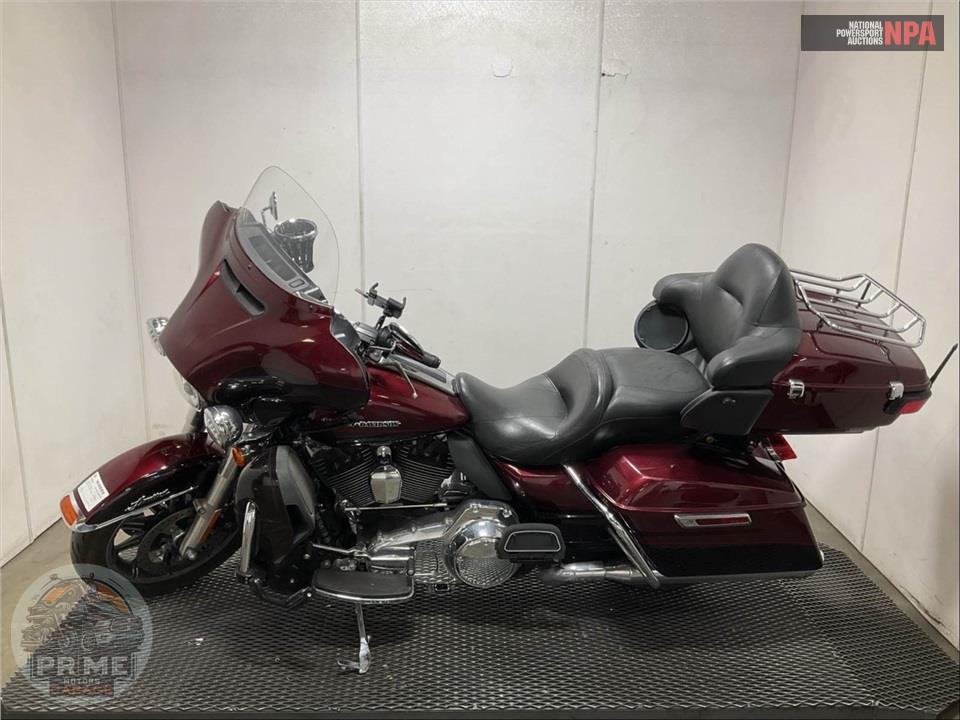 2014 Harley-Davidson FLHTK ELECTRA GLIDE ULTRA LIMITED — фото 3