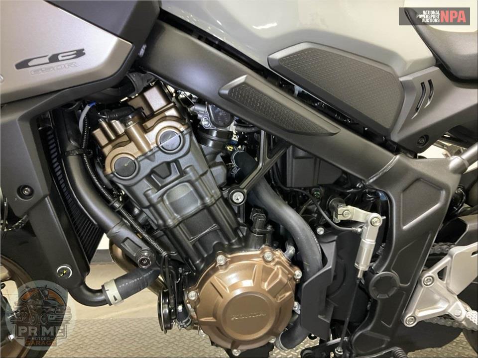2024 Honda CB650RAC E-CLUTCH — фото 6