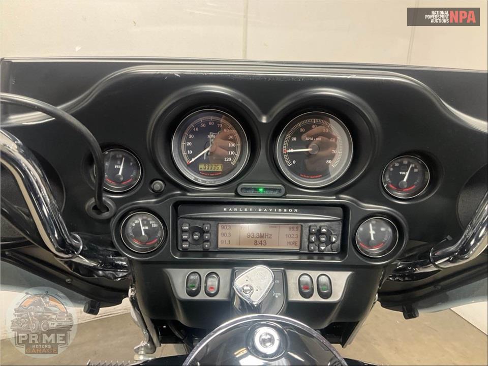2012 Harley-Davidson FLHTCUTG TRIGLIDE UL CLSC — фото 5