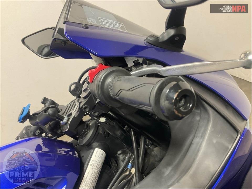 2024 Yamaha YZF-R3 — фото 25