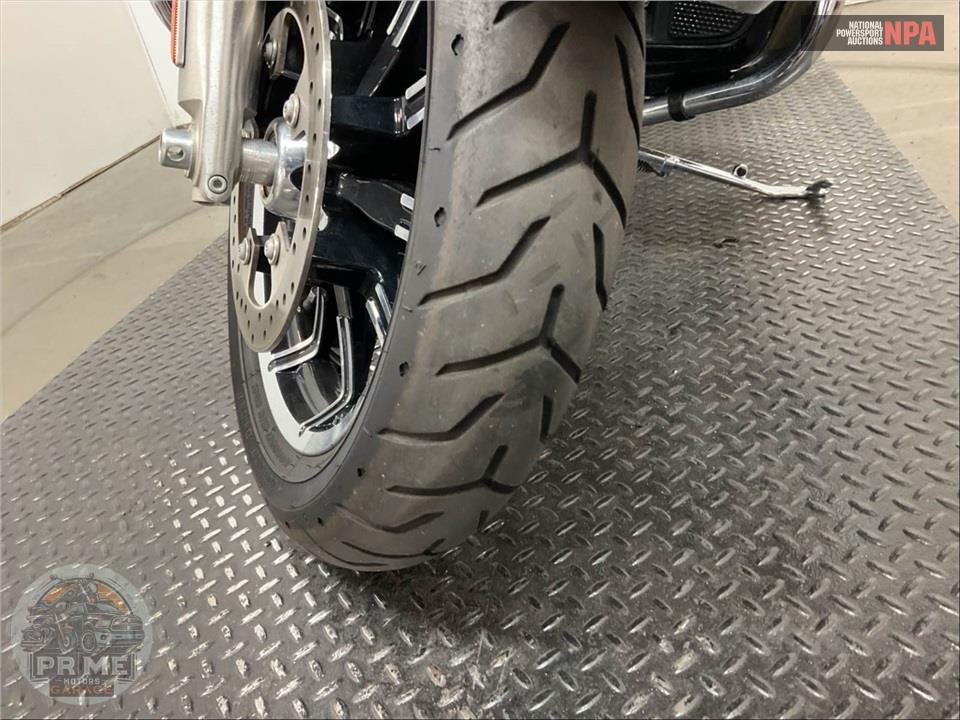 2014 Harley-Davidson FLHTK ELECTRA GLIDE ULTRA LIMITED — фото 27