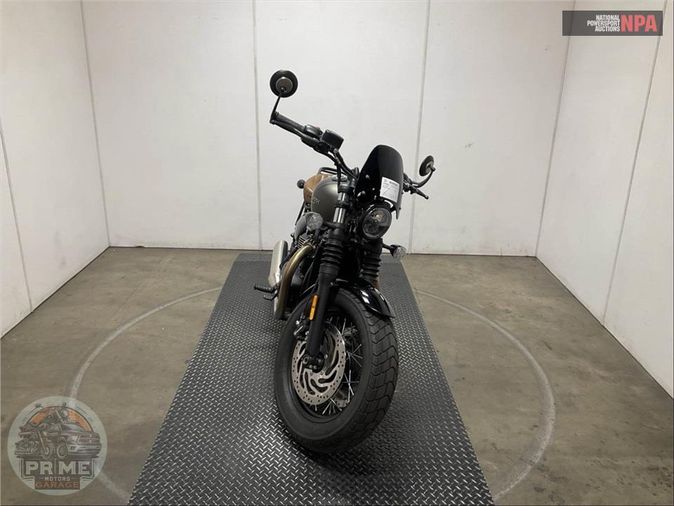 2022 Triumph BONNEVILLE BOBBER — фото 2