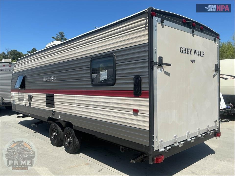 2019 Cherokee By Forest River M-22RR GREY WOLF TOY HAULER SERIES — фото 3
