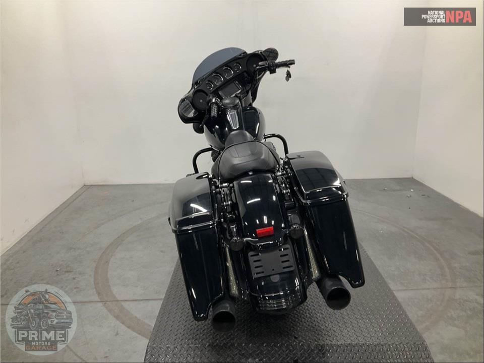 2018 Harley-Davidson FLHXS STREET GLIDE SPECIAL — фото 4