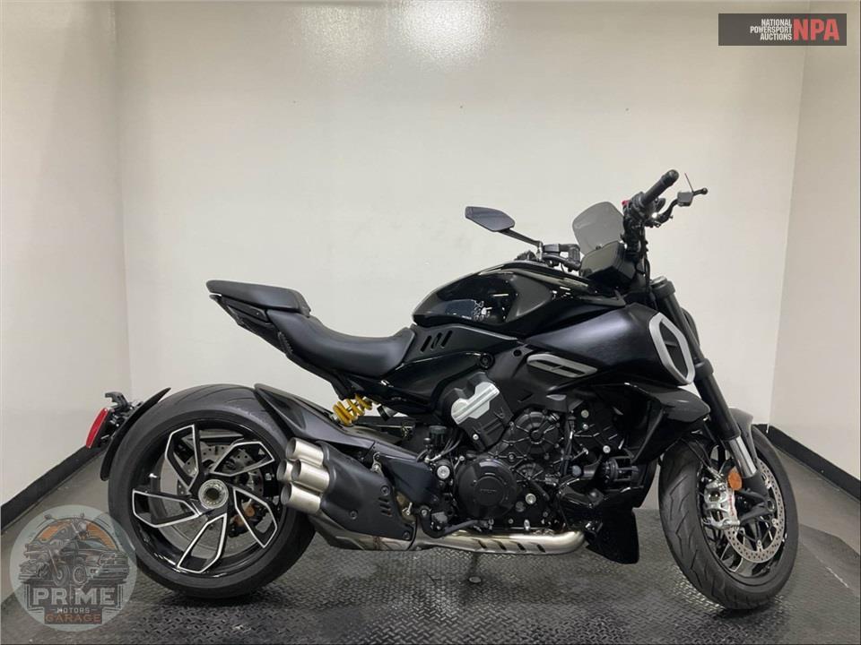 2023 Ducati DIAVEL V4 — фото 1