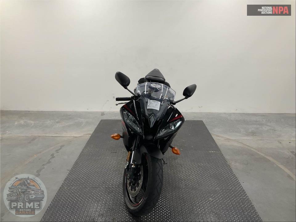 2015 Yamaha YZF-R6F RAVEN/WHITE — фото 2