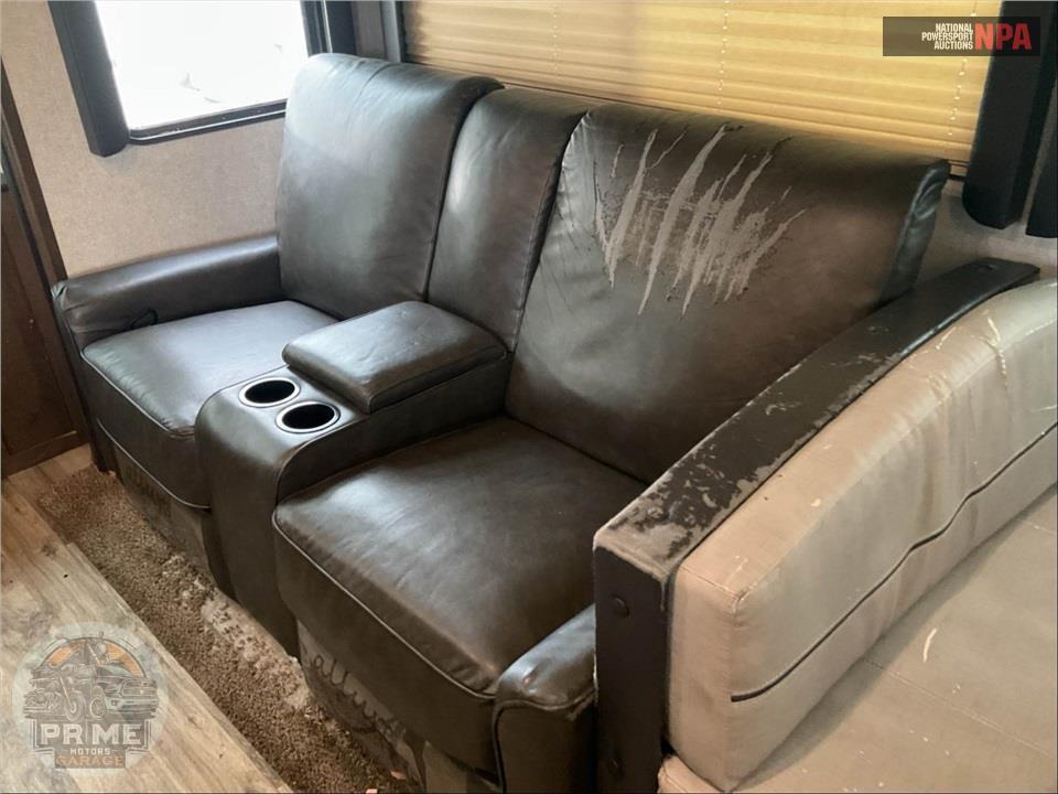 2019 Keystone Rv M-25 RES COUGAR FIFTH WHEEL SERIES — фото 12