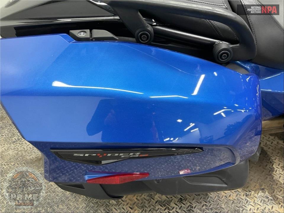 2019 Can-Am SPYDER F3-T SE6 — фото 22