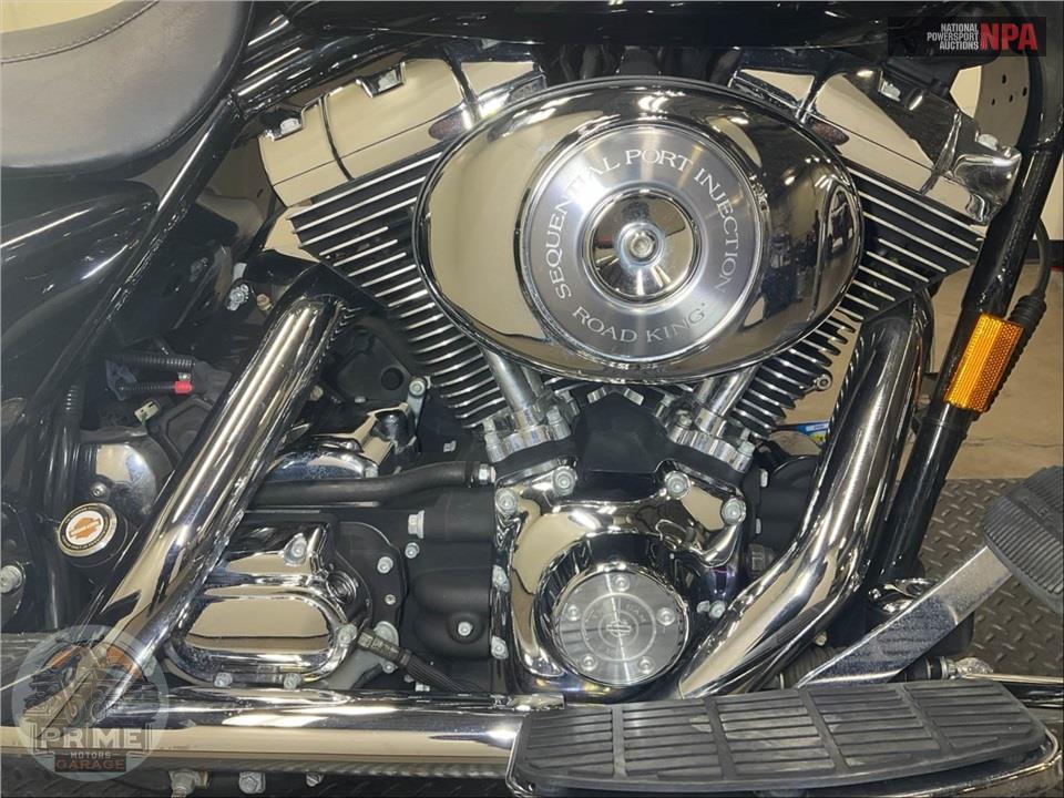 2004 Harley-Davidson FLHRCI ROAD KING CLASSIC — фото 6