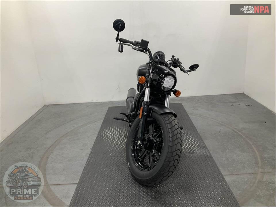 2025 Indian Motorcycle SCOUT BOBBER LIMITED WITH TECHNOLOGY PACKAGE (BLACK) — фото 2