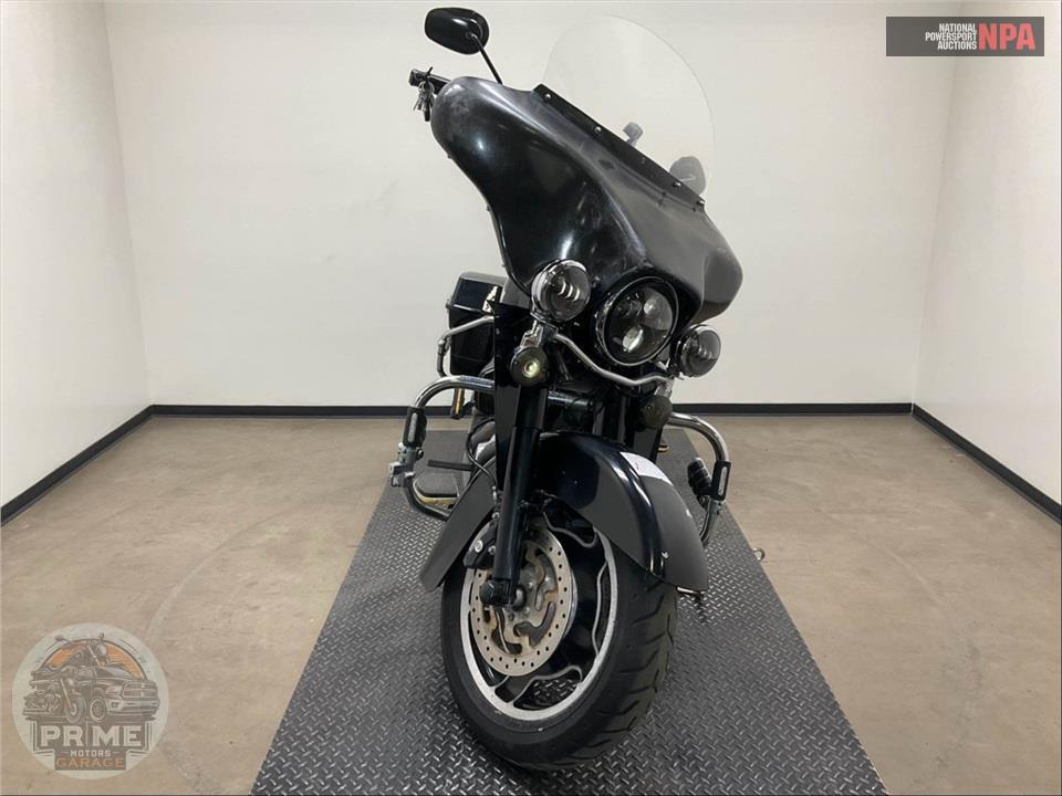 2011 Harley-Davidson FLHP POLICE ROAD KING — фото 2