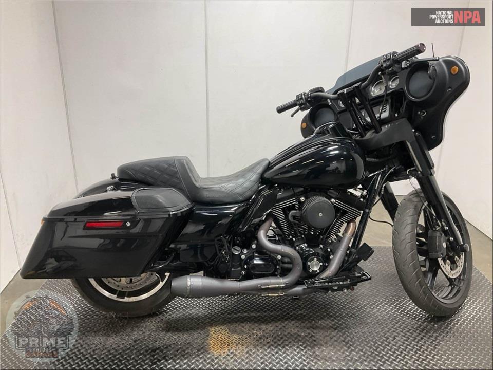 2016 Harley-Davidson FLHX STREET GLIDE — фото 1