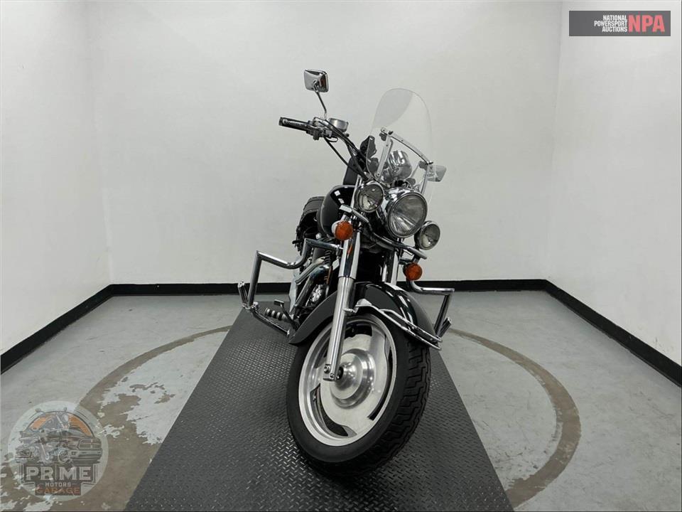 2001 Honda VT1100C21 SHDW SABRE-BLK — фото 2