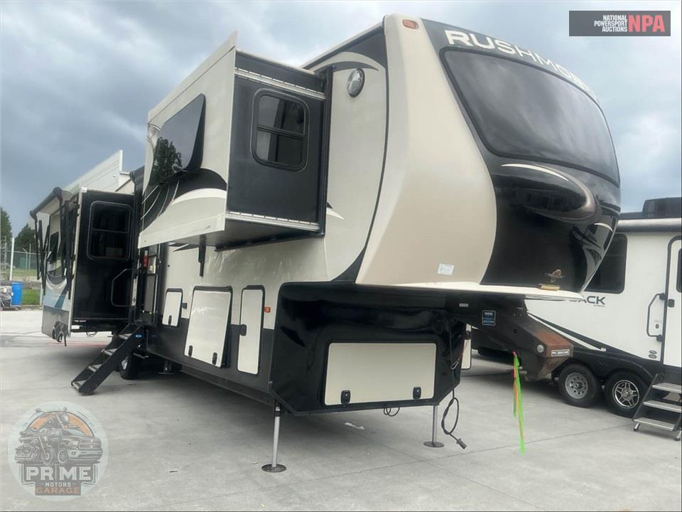 2015 Crossroads Rv FRANKLIN - RUSHMORE FIFTH WHEEL SERIES — фото 1