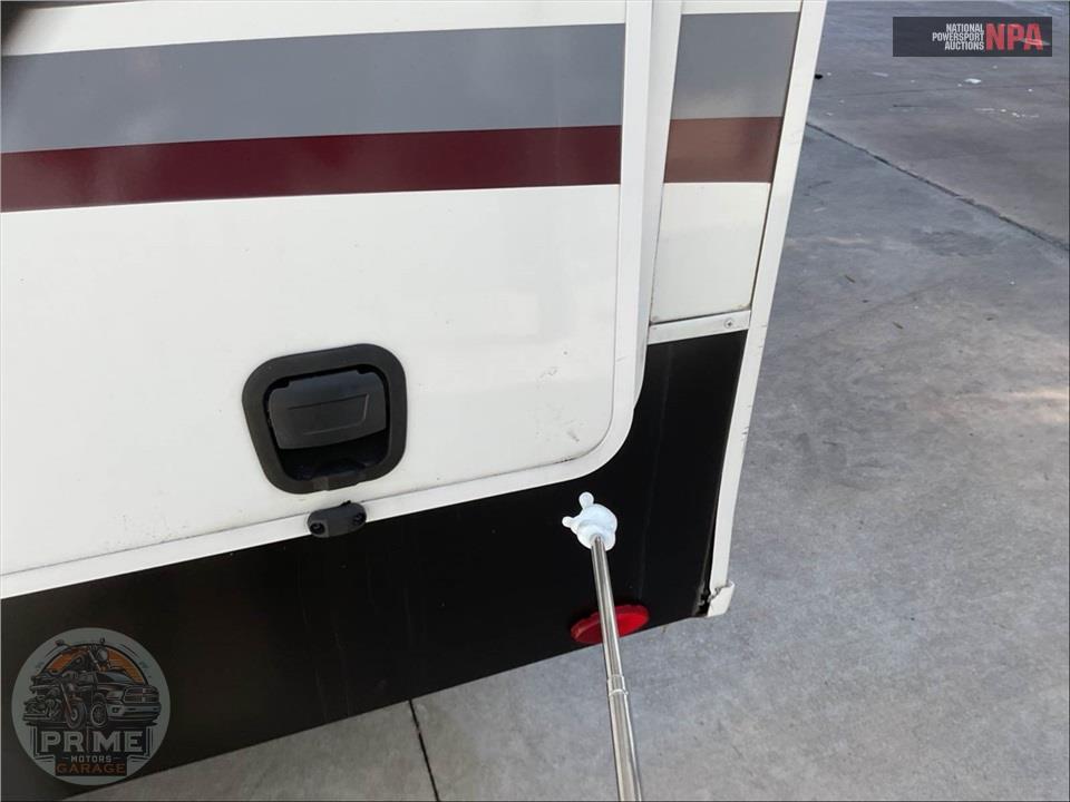 2022 Grand Design Recreational Vehicles M-380FL - SOLITUDE FIFTH WHEEL SERIES — фото 36