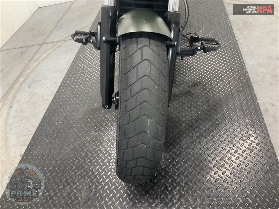 2021 Indian Motorcycle SCOUT BOBBER TWENTY (ABS, BLACK SMOKE) — фото 18