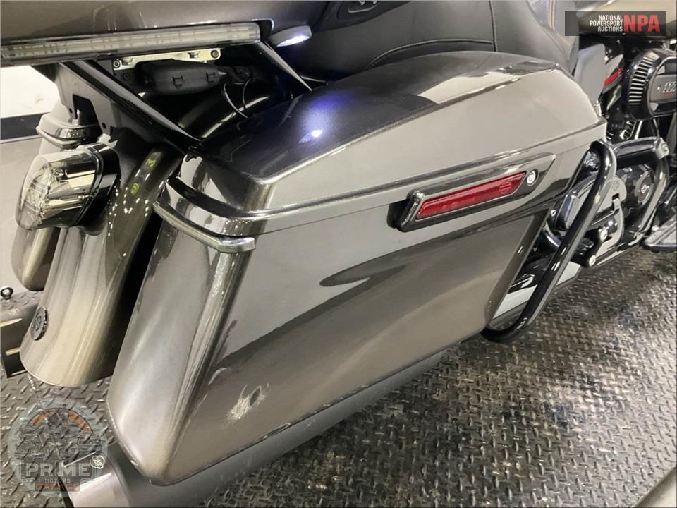 2018 Harley-Davidson FLHTKSE CVO LIMITED — фото 23