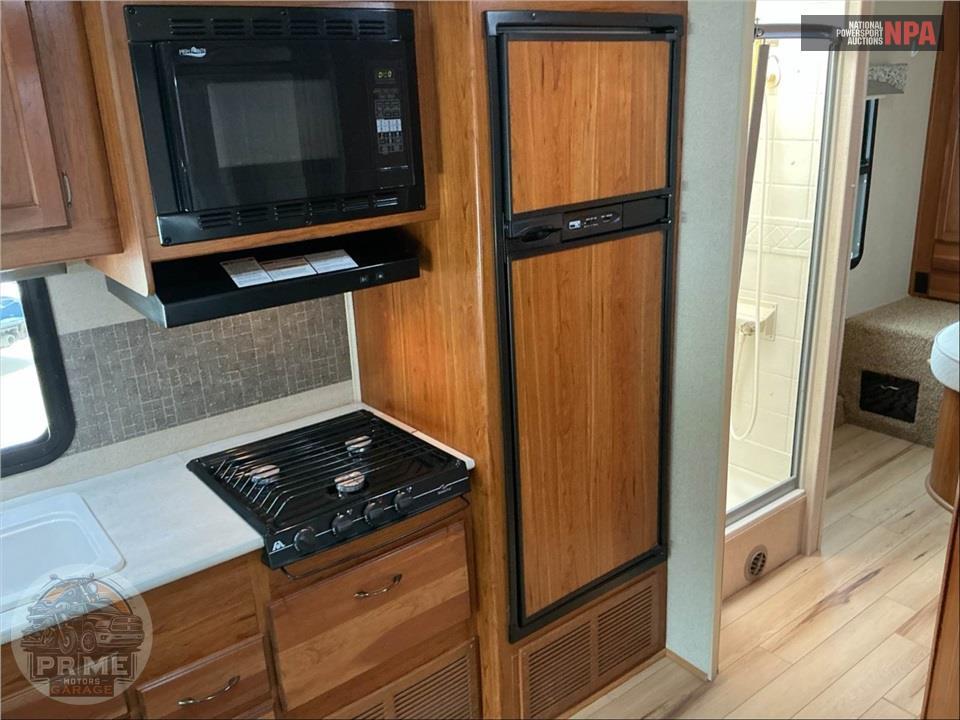 2016 Sunseeker By Forest River M-3050S FORD E450 6.8 LITER — фото 24