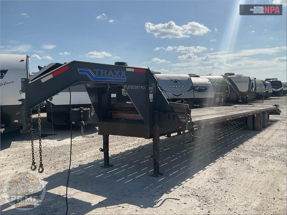 2022 Traxx Trailers 40"TD GOOSENECK — фото 2