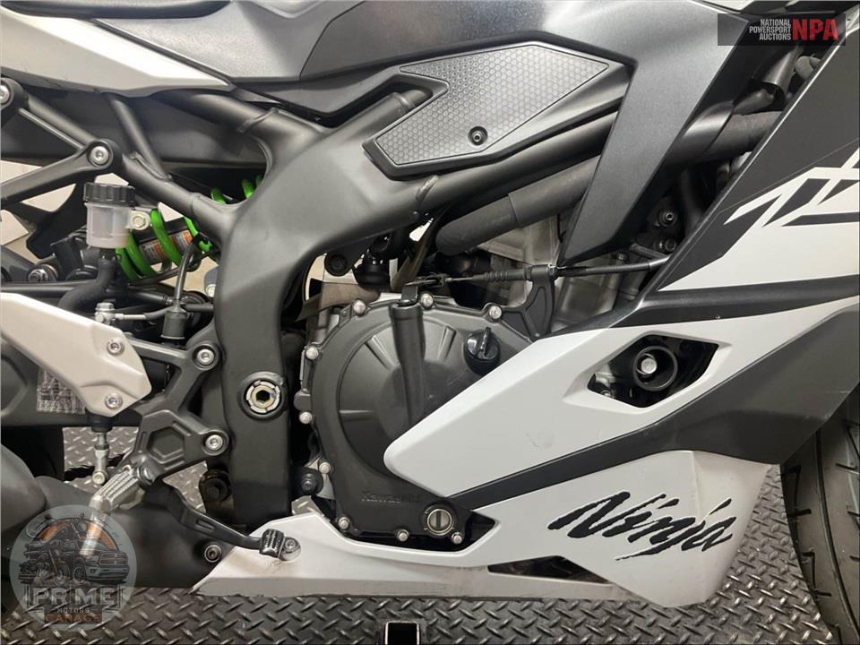 2025 Kawasaki ZX400SSFAL NINJA ZX-4RR (ABS) — фото 6