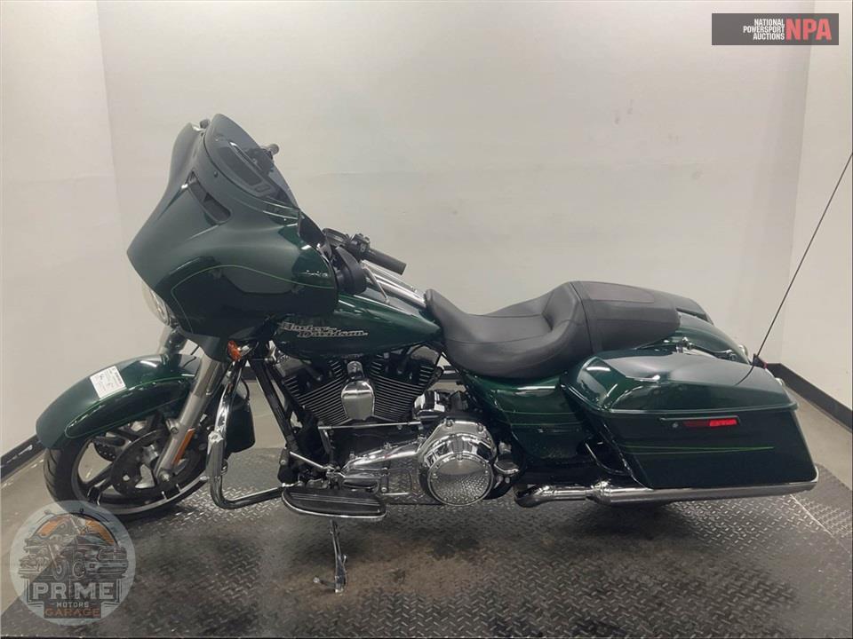 2015 Harley-Davidson FLHXS STREET GLIDE SPECIAL — фото 3