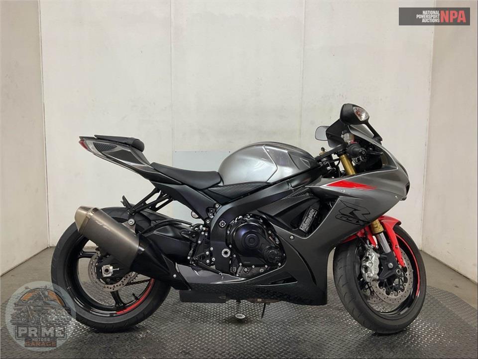 2021 Suzuki GSX-R750M1 — фото 1