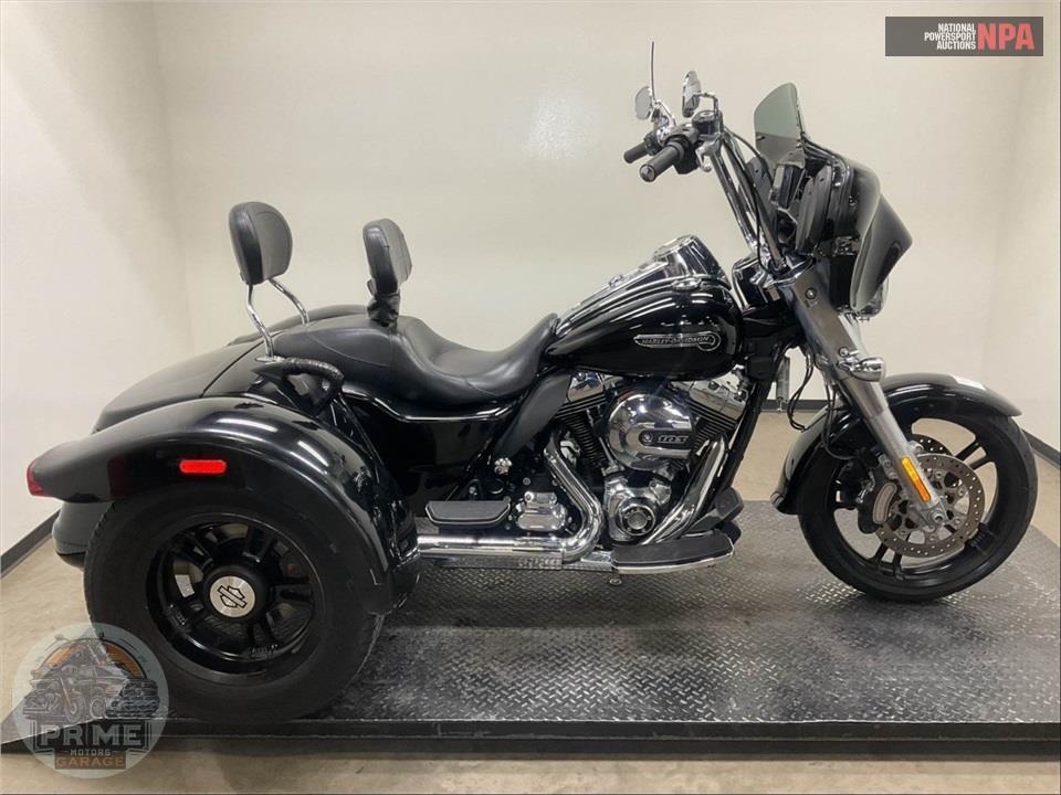 2016 Harley-Davidson FLRT FREEWHEELER — фото 1