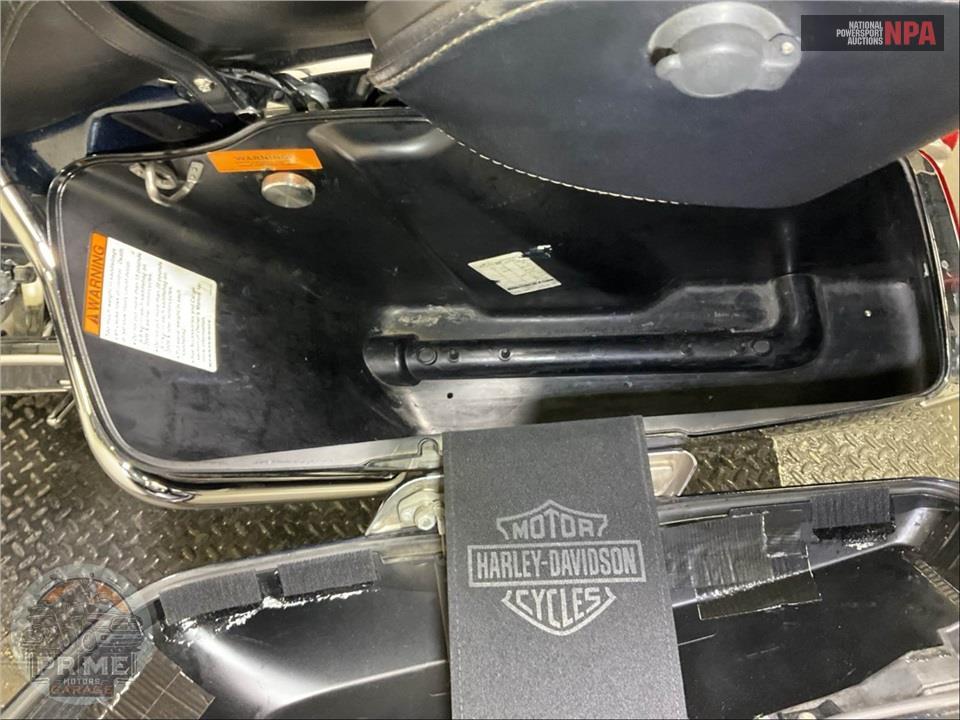 2016 Harley-Davidson FLHTCUL ULTRA CLASSIC LOW — фото 25