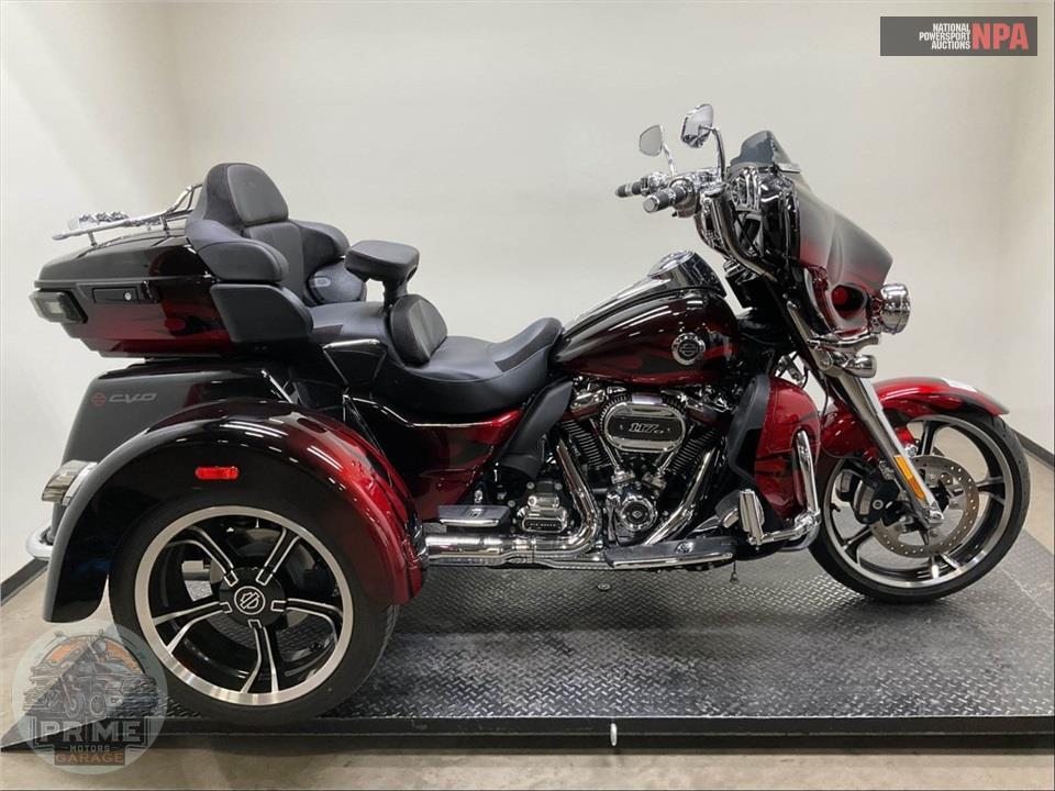 2022 Harley-Davidson FLHTCUTGSE CVO TRI GLIDE — фото 1