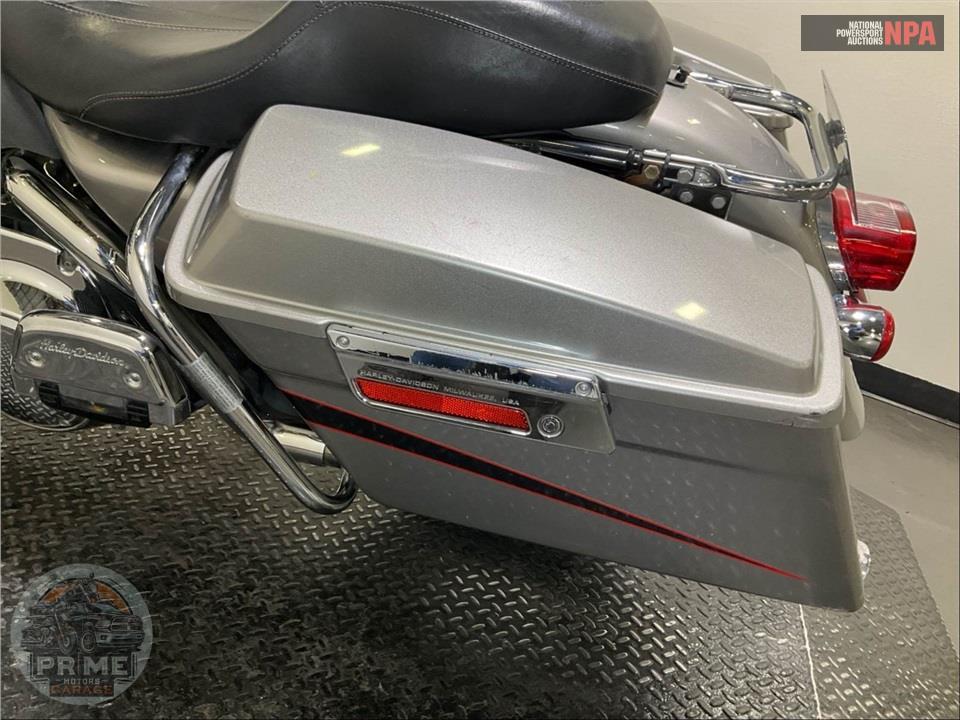 2008 Harley-Davidson FLTR ROAD GLIDE — фото 31