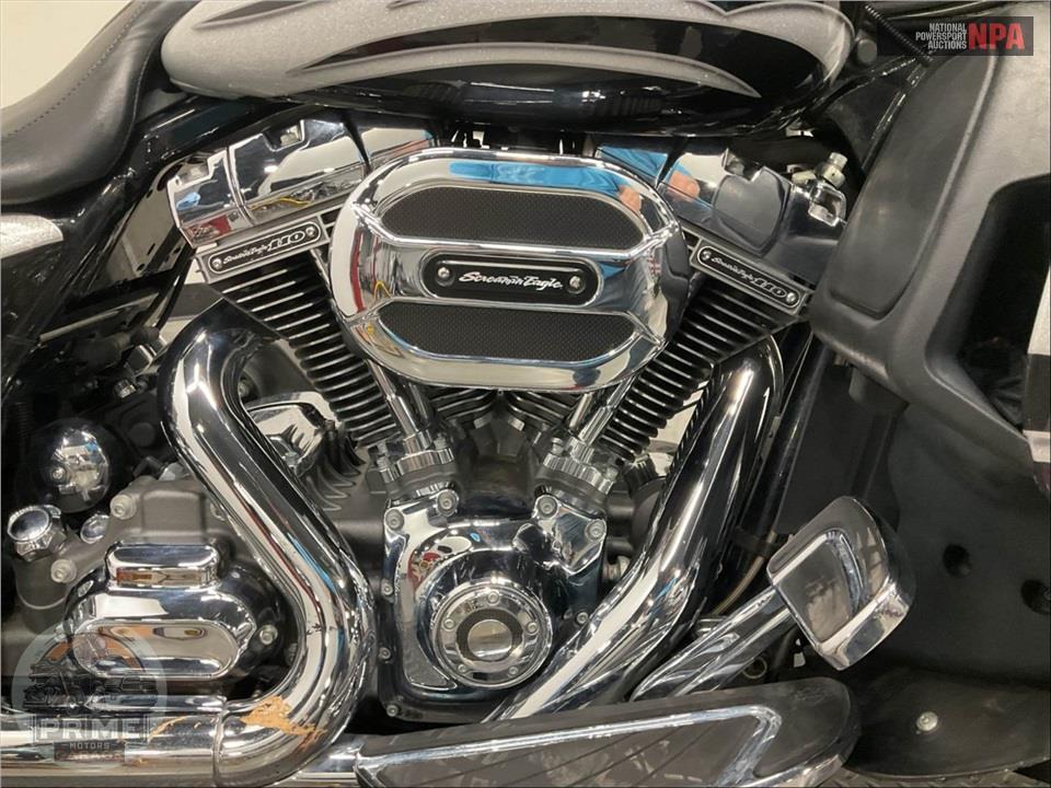 2015 Harley-Davidson FLHXSE CVO STREET GLIDE SPECIAL — фото 6