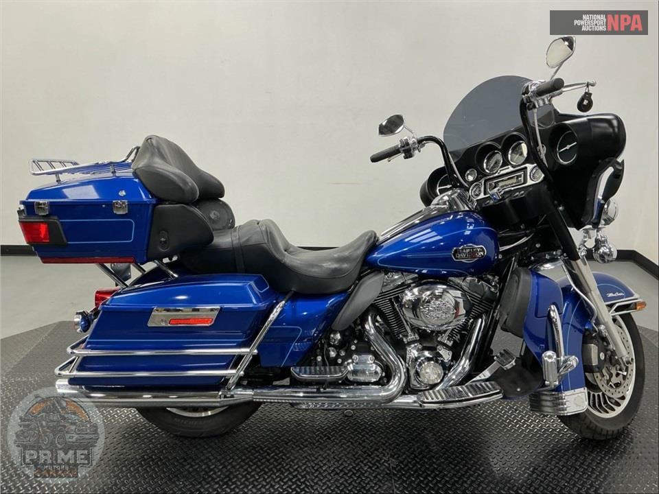 2009 Harley-Davidson FLHTCU ULTRA CLASSIC ELECTRA GLIDE — фото 1