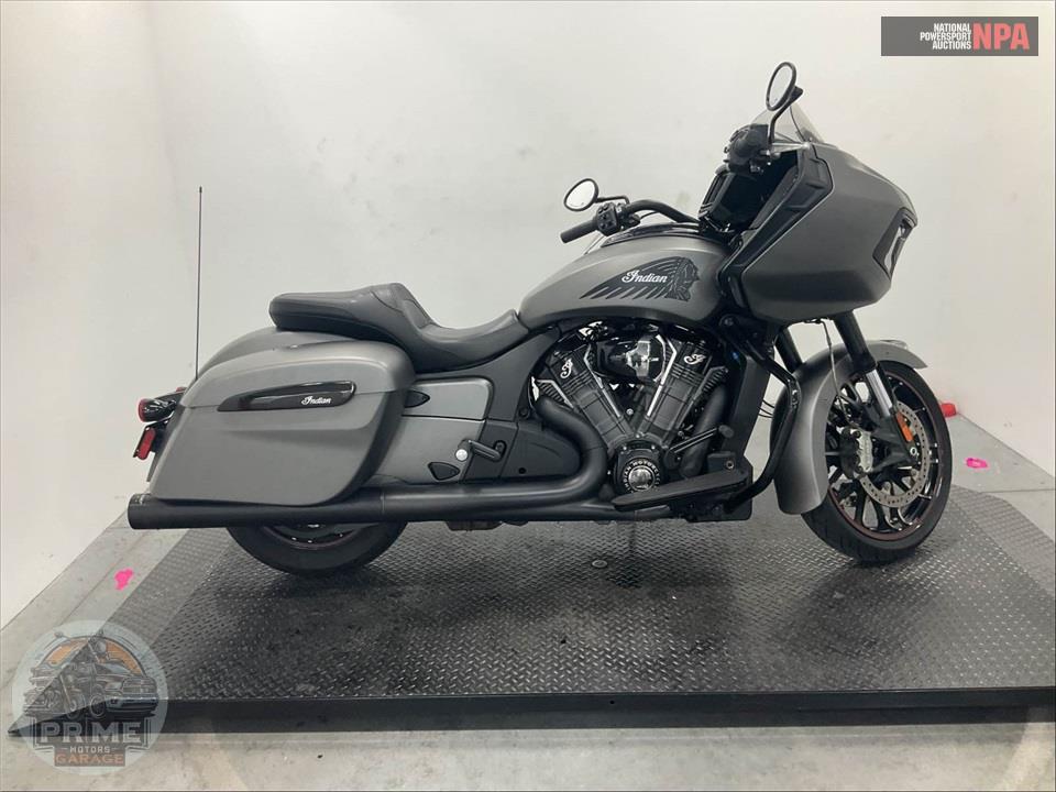 2023 Indian Motorcycle CHALLENGER DARK HORSE (SMOKE) — фото 1